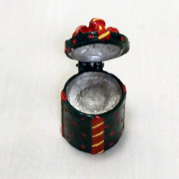 Vintage Gift Wrapped Solid Pewter Thimble-The Thimble Factory with Original Box - Picture 8 of 14